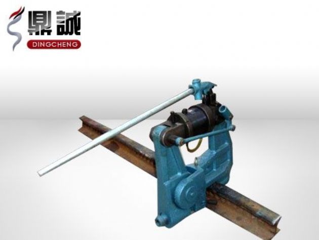 點(diǎn)擊查看詳細(xì)信息<br>標(biāo)題：液壓鋼軌擠孔機(jī) 閱讀次數(shù)：4673